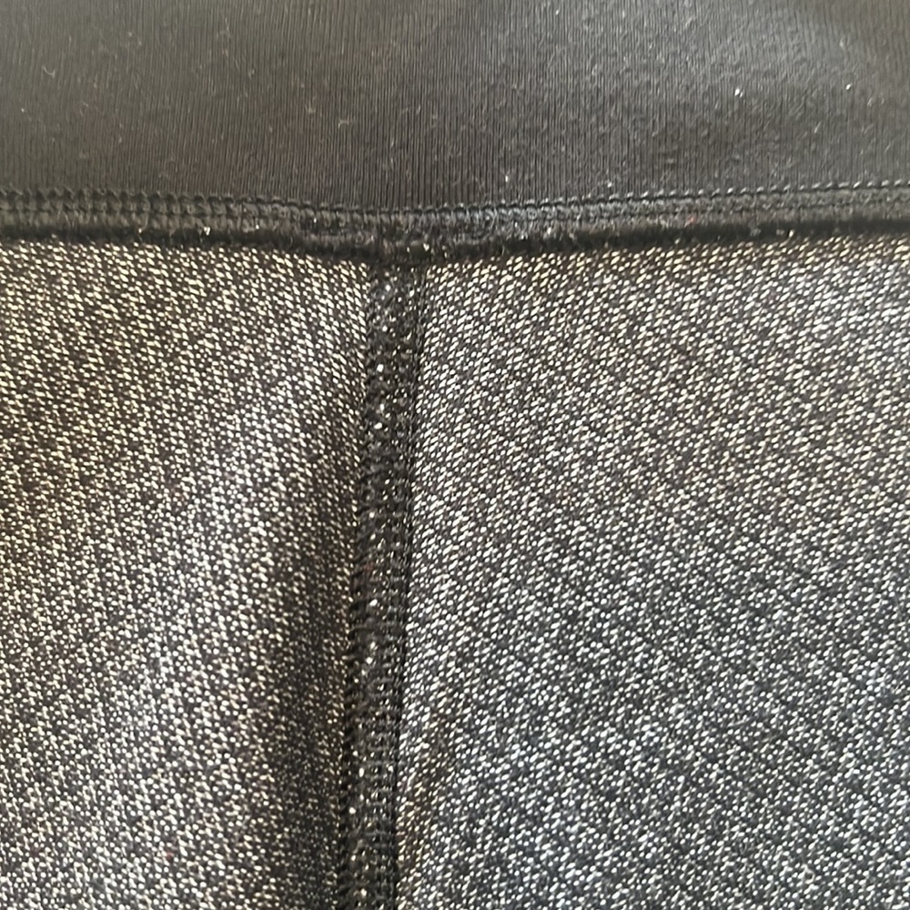 Lululemon - Picture 10 of 12